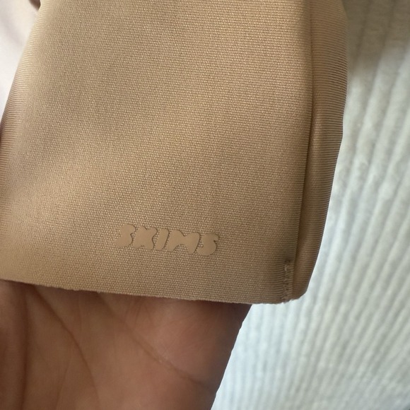 SKIMS Body Zoned Underwire Mid Thigh Bodysuit Size Small Clay NWT $138 - Picture 2 of 14
